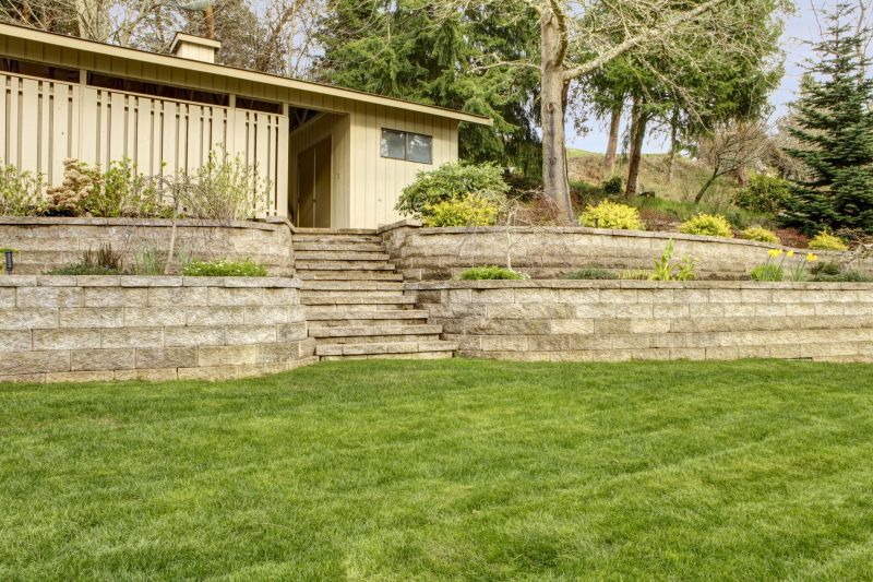 Landscape Wall Construction in Tampa, FL
